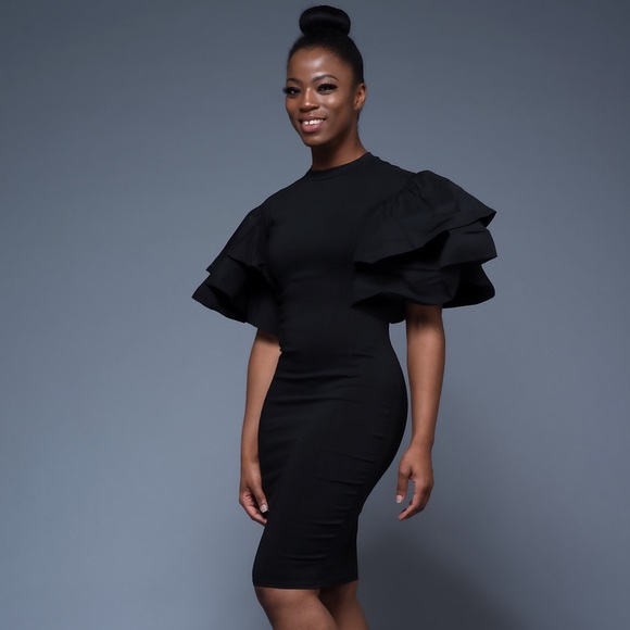 🎉HP🎉BLACK RUFFLED BOUTIQUE STYLE FITTED DRESS - Picture 2 of 3